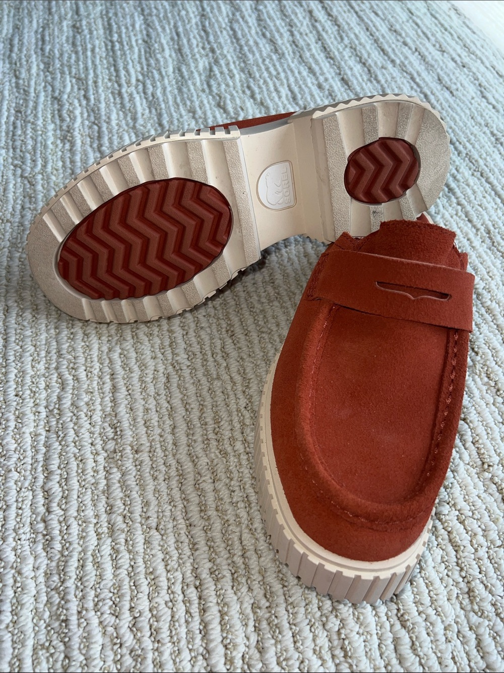 Sorel women size 6 ONA AVE Loafer Suede Slip On - Picture 3 of 3
